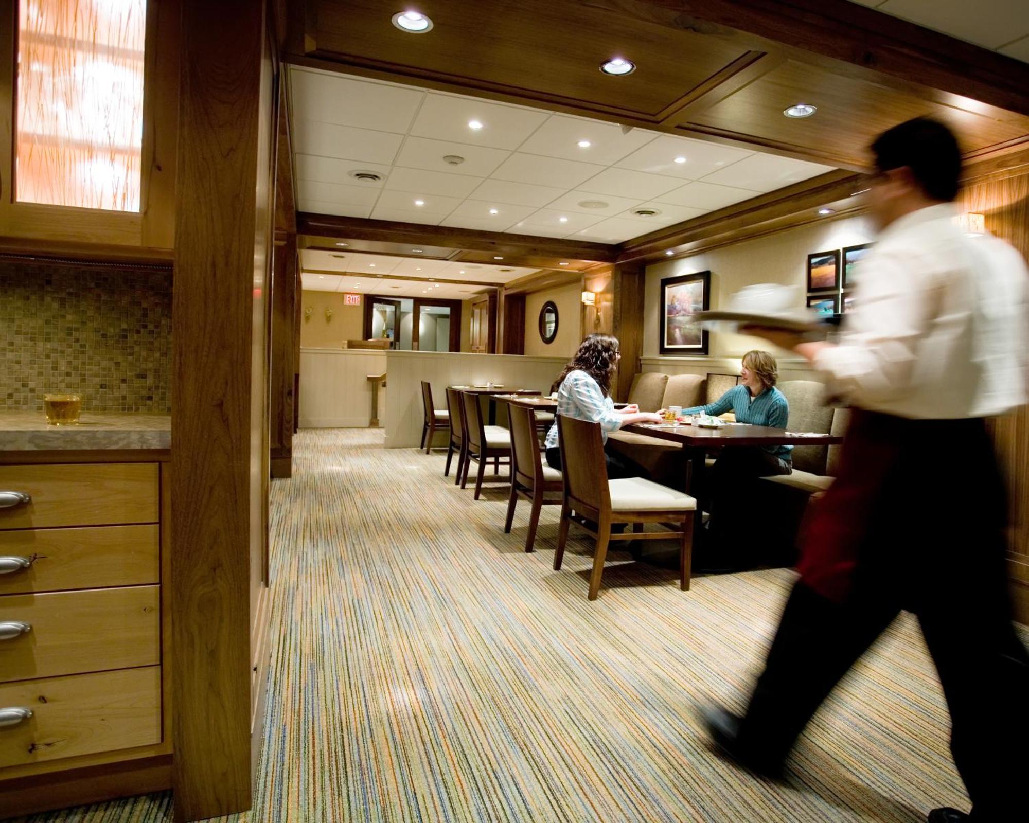 Banff Aspen Lodge Restoran gambar